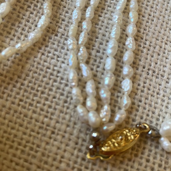 Genuine white rice Pearl four strand necklace gold color clasp - Picture 3 of 7